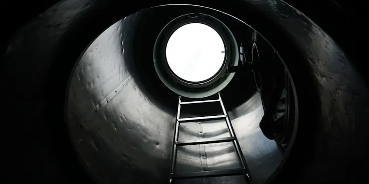 NR 33 - Espaços Confinados - Periódico (Trabalhadores e Vigias)